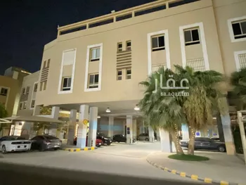 شقة للإيجار في شارع شارع الإمام سعود بن فيصل , حي الملقا, مدينة الرياض, منطقة الرياض