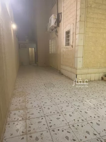 فيلا للإيجار في شارع الثمالية, حي الغدير, مدينة الرياض, منطقة الرياض صورة 3