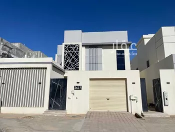 فيلا للإيجار في شارع 18235036, حي الجنادرية, مدينة الرياض, منطقة الرياض