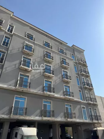 شقة للإيجار في شارع 8ب ، حي الكورنيش ، الخبر ، الخبر