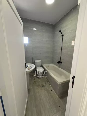 عمارة للإيجار في شارع طريق المطار, حي بنى حارثة, مدينة المدينه المنوره, منطقة المدينة المنورة صورة 3