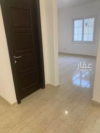 فيلا للإيجار في شارع عمر بن عبدالله قاضي, حي مطار الملك خالد الدولي, مدينة الرياض, منطقة الرياض صورة 5