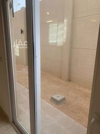 فيلا للإيجار في شارع عمر بن عبدالله قاضي, حي مطار الملك خالد الدولي, مدينة الرياض, منطقة الرياض صورة 4