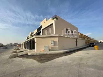 دور للبيع في شارع السائب بن عثمان, حي الحزم, مدينة الرياض, منطقة الرياض صورة 2