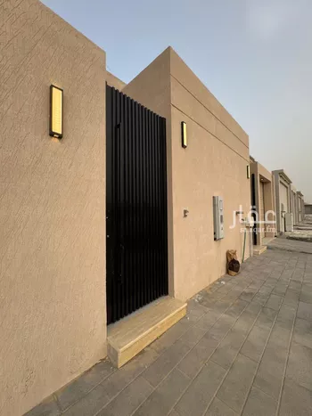 دور للبيع في شارع الدار قطني , حي الأمواج, مدينة الخبر, المنطقة الشرقية