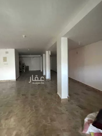 مستودع للإيجار في شارع 1704235, حي المطار, مدينة ابها, منطقة عسير صورة 2
