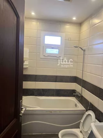 فيلا للإيجار في شارع عمر السلمي, حي العارض, مدينة الرياض, منطقة الرياض صورة 3