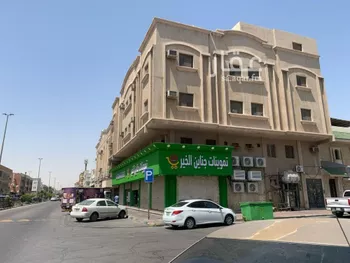 عمارة للبيع في شارع الخامس والعشرون, حي الثقبة, مدينة الخبر, المنطقة الشرقية صورة 4