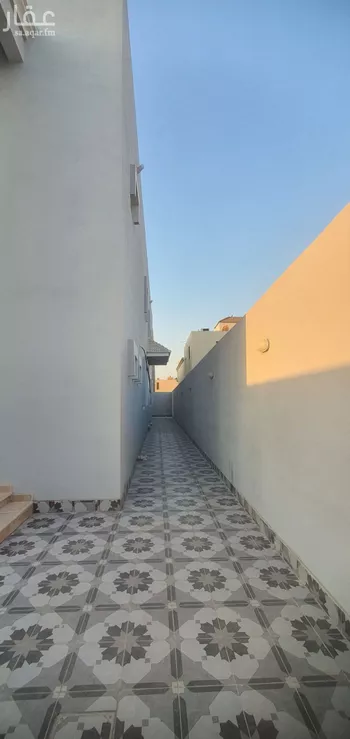 فيلا للبيع في شارع عبدالرحمن بن علقمة, حي المنتزة, مدينة الدمام, المنطقة الشرقية صورة 4