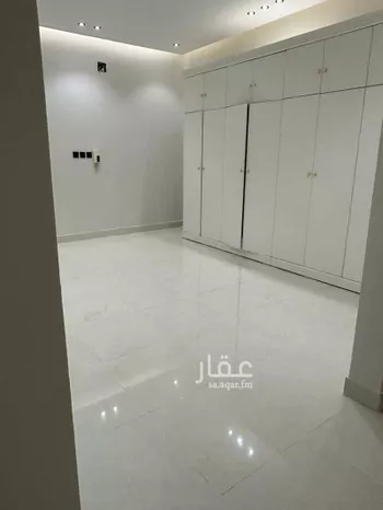 دور للإيجار في شارع الإمام مالك, حي بدر, مدينة الرياض, منطقة الرياض صورة 3
