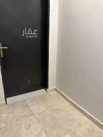 دور للإيجار في شارع الإمام مالك, حي بدر, مدينة الرياض, منطقة الرياض صورة 5