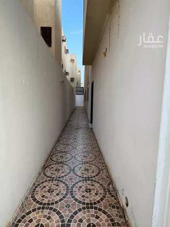 فيلا للبيع في شارع عبدالحي كمال, حي الرمال, مدينة الرياض, منطقة الرياض صورة 4