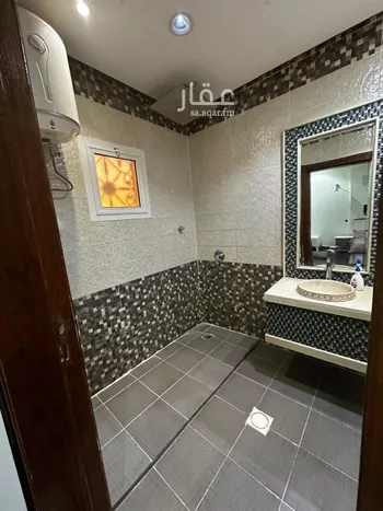 فيلا للإيجار في شارع عمر مكرم, حي الرمال, مدينة الرياض, منطقة الرياض