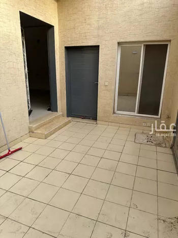 فيلا للبيع في شارع تميم الدارى, حي شبرا, مدينة الرياض, منطقة الرياض صورة 5