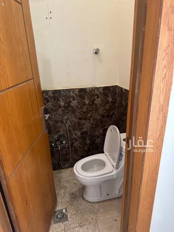 فيلا للبيع في شارع تميم الدارى, حي شبرا, مدينة الرياض, منطقة الرياض صورة 2