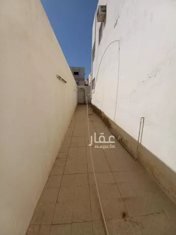 عمارة للبيع في شارع الحسين ابن مطير, حي جشم, مدينة المدينه المنوره, منطقة المدينة المنورة صورة 2