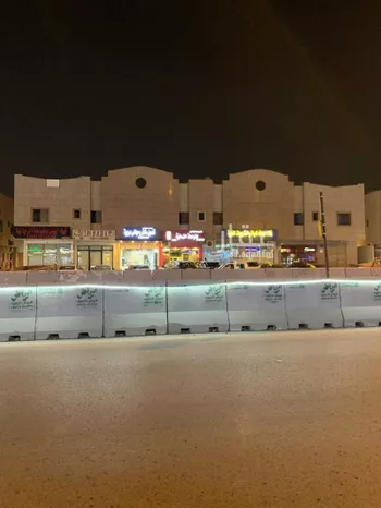 محل للإيجار في شارع السيل الكبير, حي الغدير, مدينة الرياض, منطقة الرياض صورة 3