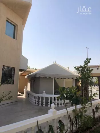 فيلا للإيجار في شارع الرياض, حي الحزام الذهبي, مدينة الخبر, المنطقة الشرقية صورة 2
