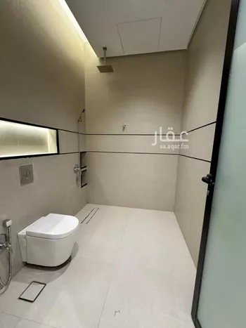 فيلا للبيع في شارع سعيد بن نفيل, حي الرمال, مدينة الرياض, منطقة الرياض صورة 5