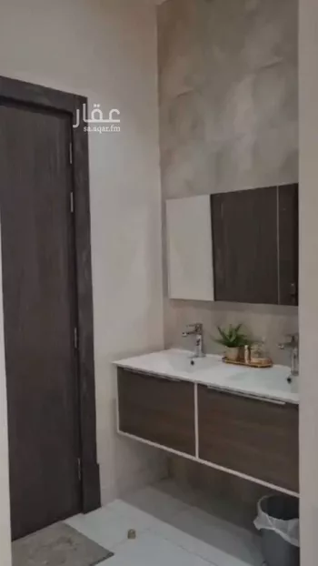 شقة للبيع في شارع معب بن عباس, حي الورود, مدينة جدة, منطقة مكة المكرمة