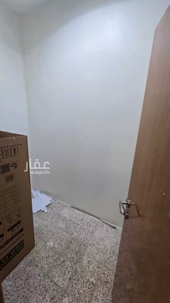 شقة للإيجار في شارع عبدالله ابن عرفجة, حي الظرفة, مدينة خميس مشيط, منطقة عسير صورة 5