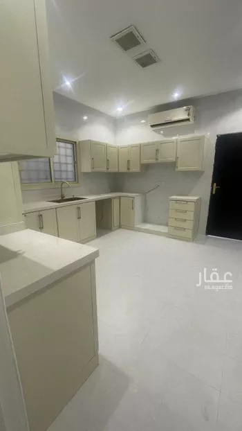 فيلا للبيع في شارع خليل بن الجبرتي, حي القيروان, مدينة الرياض, منطقة الرياض صورة 5