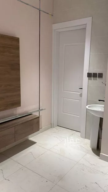 شقة للبيع في شارع عكاظ, حي المروج, مدينة ابها, منطقة عسير صورة 4