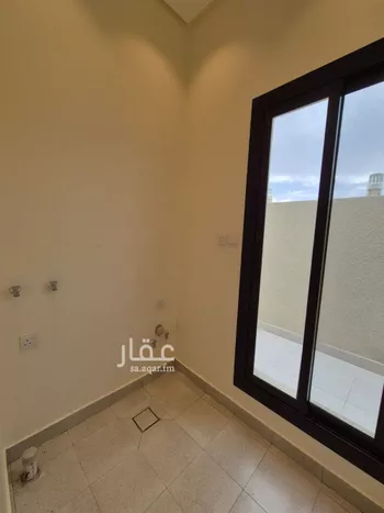 فيلا للبيع في شارع عبدالرحمن ابن معاذ ابن عثمان, حي المصيف, مدينة خميس مشيط, منطقة عسير صورة 4