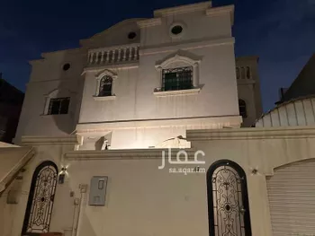 فيلا للإيجار في شارع الثمامية, حي المرسلات, مدينة الرياض, منطقة الرياض
