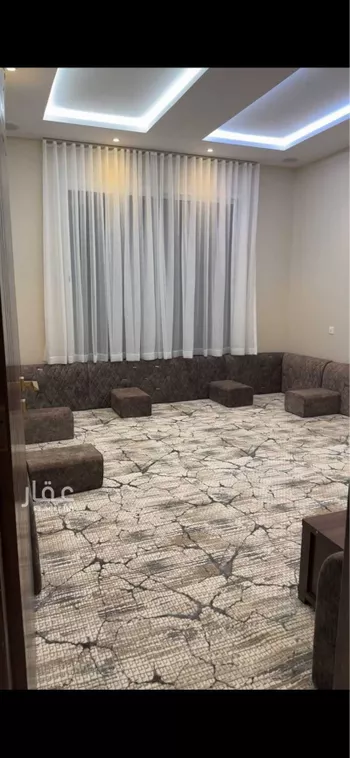 فيلا للبيع في شارع تمام بنت الحسين ، حي عكاظ ، الرياض ، منطقة الرياض صورة 2