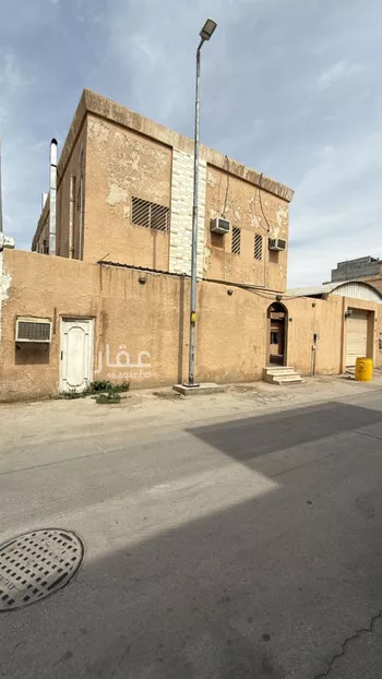 فيلا للبيع في شارع عبدالواحد الكريمي, حي العليا, مدينة الرياض, منطقة الرياض