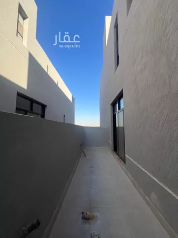 دور للبيع في شارع عبيدالله الفقيه, حي الرمال, مدينة الرياض, منطقة الرياض صورة 5
