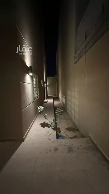 فيلا للإيجار في شارع علي بن عمر الحمامي, حي مطار الملك خالد الدولي, مدينة الرياض, منطقة الرياض صورة 4