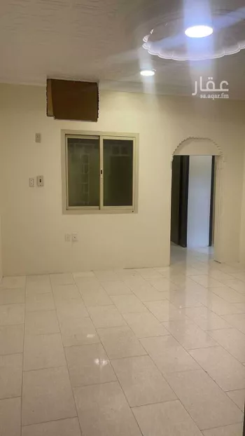 عمارة للإيجار في شارع ابراهيم الانباري, حي الزهور, مدينة الدمام, المنطقة الشرقية صورة 2