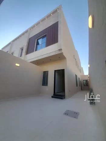 فيلا للبيع في شارع إسماعيل البيهقي, حي عكاظ, مدينة الرياض, منطقة الرياض صورة 2