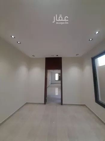 فيلا للبيع في شارع إسماعيل البيهقي, حي عكاظ, مدينة الرياض, منطقة الرياض صورة 5