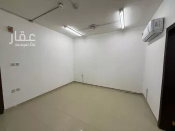 مكتب تجاري للإيجار في شارع الشفا, حي ظهرة لبن, مدينة الرياض, منطقة الرياض صورة 4