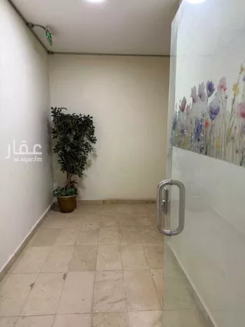 مكتب تجاري للإيجار في شارع الشفا, حي ظهرة لبن, مدينة الرياض, منطقة الرياض صورة 2