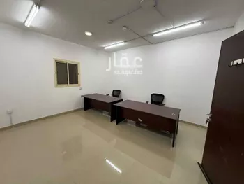 مكتب تجاري للإيجار في شارع الشفا, حي ظهرة لبن, مدينة الرياض, منطقة الرياض صورة 5