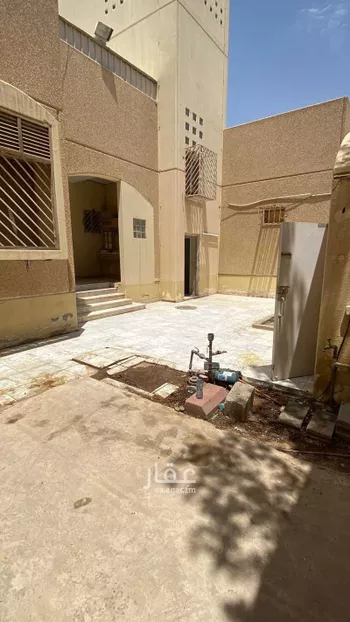 فيلا للبيع في شارع أبي حفص الحنفي, حي الاسكان, الرياض صورة 4