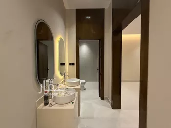 دور للبيع في شارع بشر الكندي, حي إشبيلية, مدينة الرياض, منطقة الرياض صورة 4