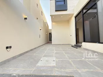 دور للبيع في شارع عبدالله بن أبي الهذيل, حي الرمال, مدينة الرياض, منطقة الرياض صورة 2