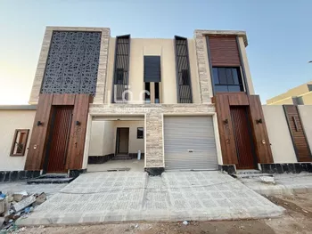 فيلا للبيع في شارع أحمد بن الحجاج, حي العارض, مدينة الرياض, منطقة الرياض صورة 2