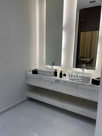 دور للبيع في شارع خريص, حي الجنادرية, مدينة الرياض, منطقة الرياض صورة 2