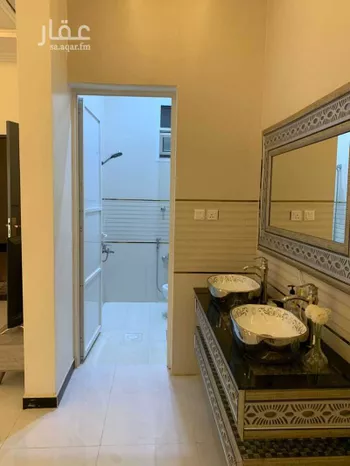 دور للبيع في شارع فيصل بن عبدالعزيز, حي الورود, مدينة المزاحميه, منطقة الرياض صورة 3