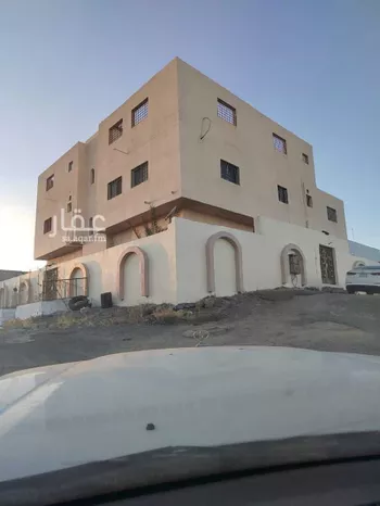 عمارة للبيع في شارع عبدالله الخزرجي ، حي الربيع ، الطائف ، الطائف