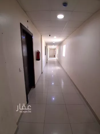 مكتب تجاري للإيجار في شارع سلمان الفارسي, حي النهضة, مدينة الرياض, منطقة الرياض صورة 4