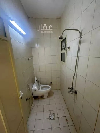 شقة للإيجار في شارع السادس عشر, حي الثقبة, مدينة الخبر, المنطقة الشرقية