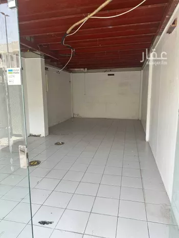 محل للإيجار في شارع عبدالعزيز بن ابراهيم, حي الصفاء, مدينة جدة, منطقة مكة المكرمة صورة 2