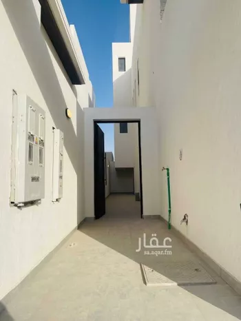 فيلا للبيع في شارع نصر بن عمران, حي البيان, مدينة الرياض, منطقة الرياض صورة 5